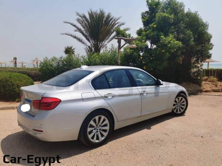 BMW 318 2016