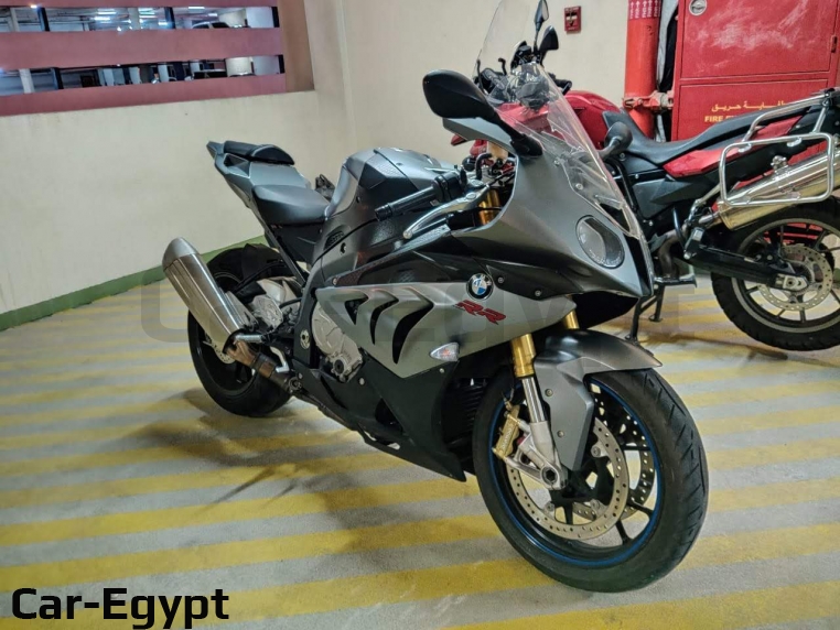 BMW 328 2016