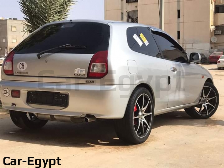 Mitsubishi colt 1996